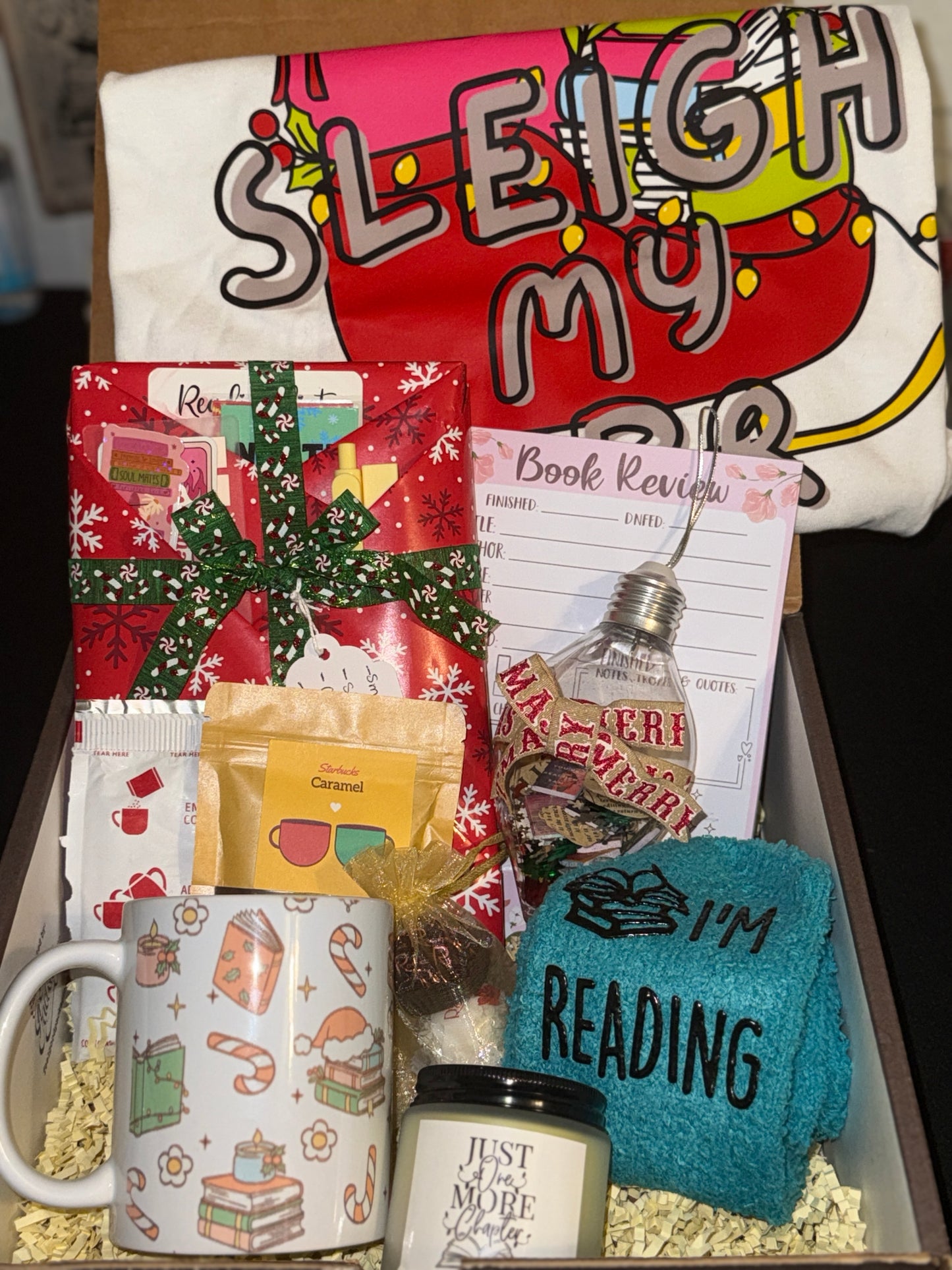 Blind Date Book Box - Christmas Edition